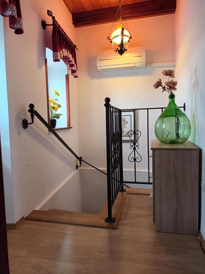 Guesthouse Marija Potpićan Exteriör bild