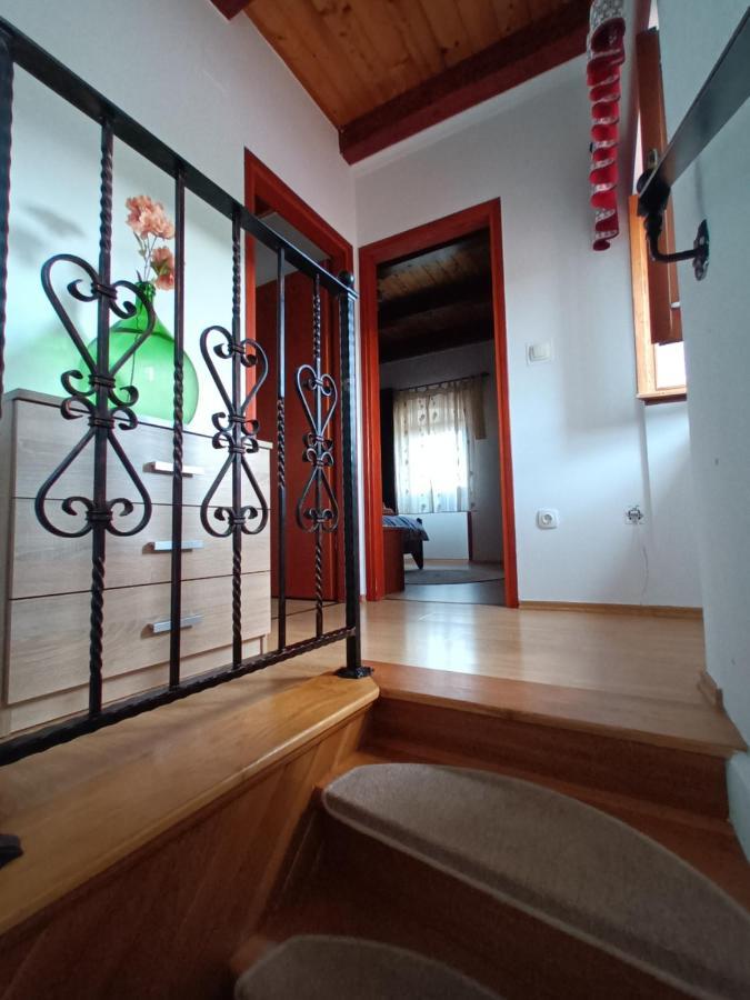 Guesthouse Marija Potpićan Exteriör bild